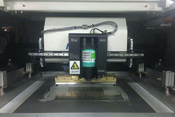 solder paste feeding